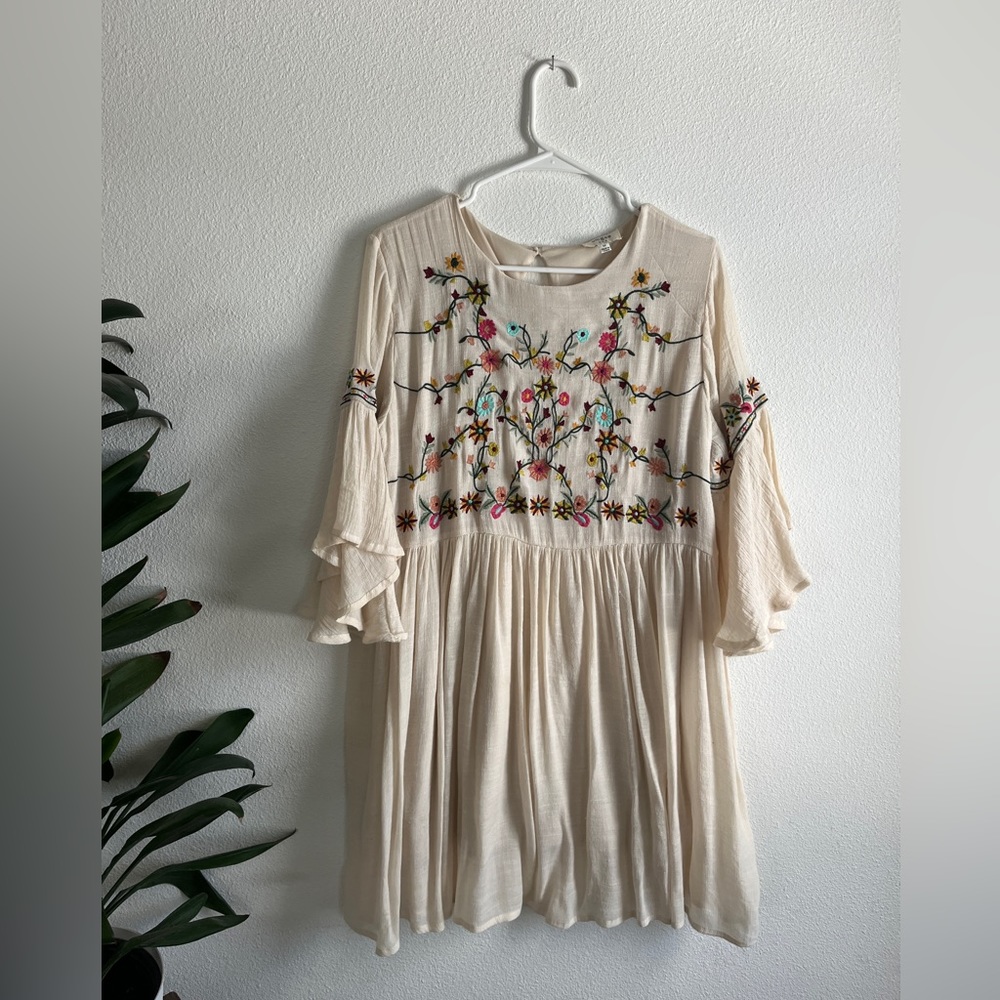 Umgee embroidered floral dress flowy medium